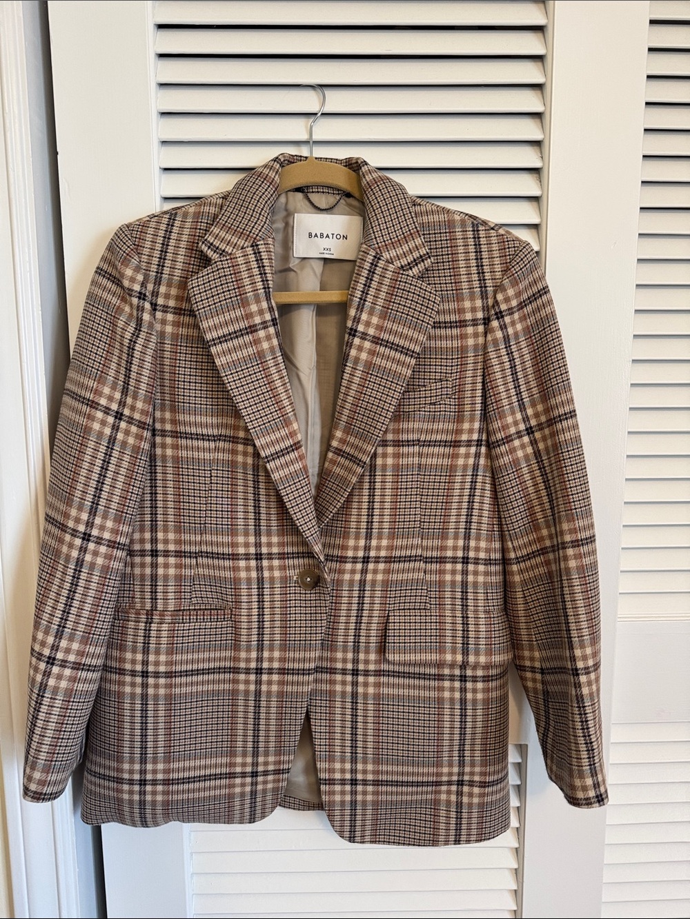 Aritzia Babaton Plaid Blazer in Brown and Tan
